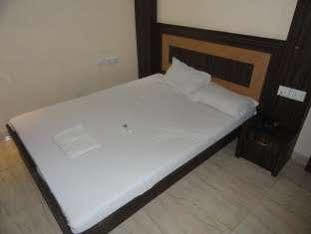 Hotel S B Inn New Delhi Exterior photo